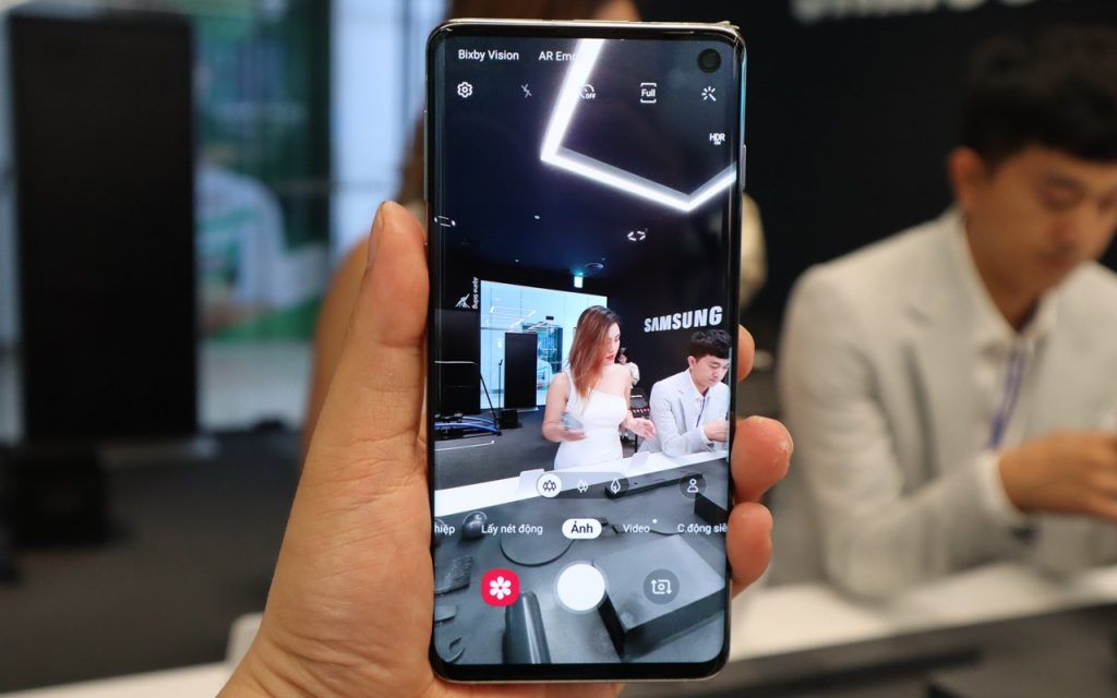 Tính năng mới của Galaxy S10 khiến người dùng thích thú