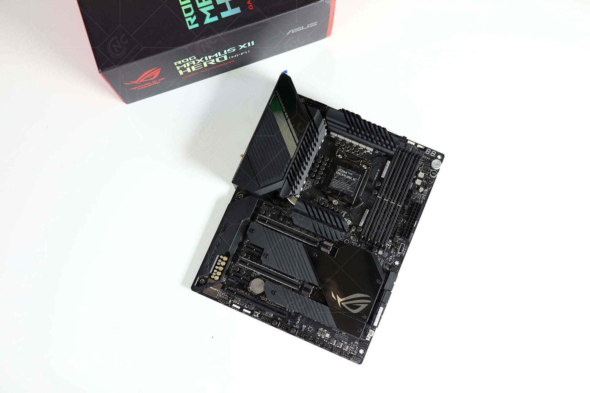 ASUS ROG Maximus XI Hero Wi-Fi là một trong những mẫu mainboard mang chipset Z390