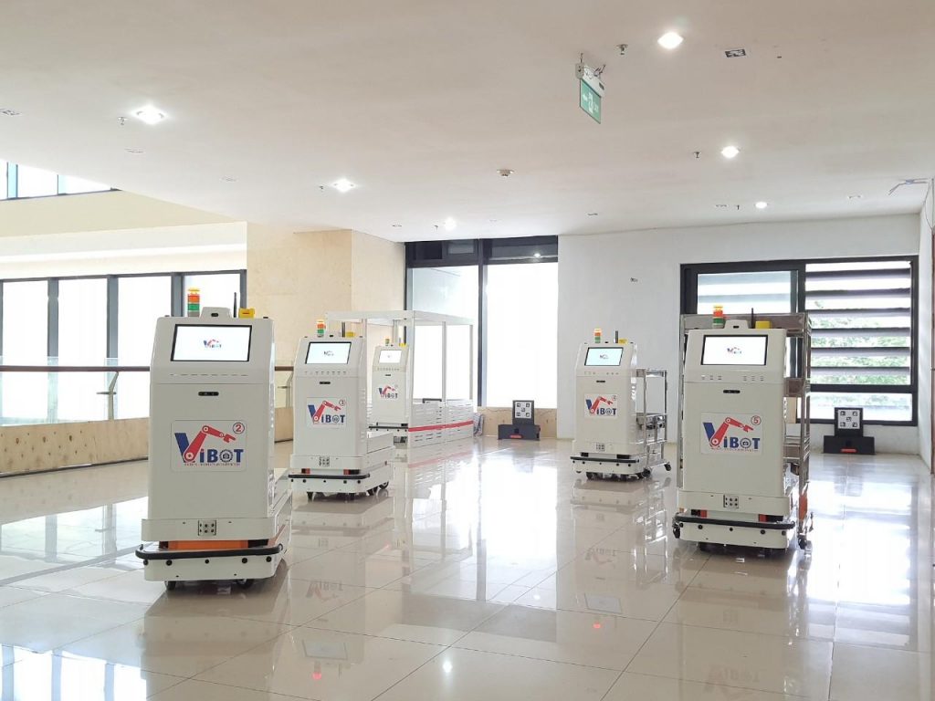 Hệ thống robot VIBOT - vận chuyến y tế hỗ trợ công tác chống dịch COVID